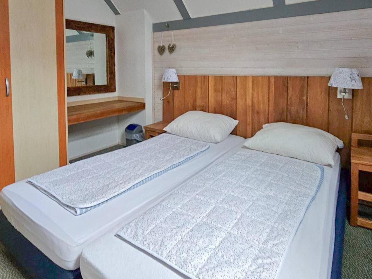 Ferienhaus "Gestiefelter Kater" Am See Im Bergland Kirchheim (Hessen) Exterior foto